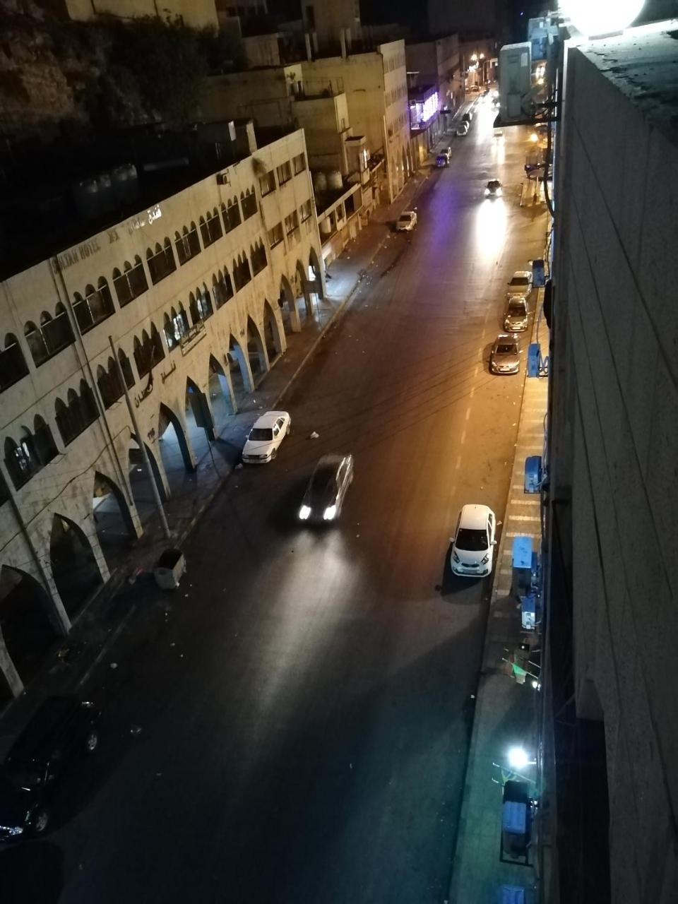 Al-Houriat Hotel Амман Экстерьер фото